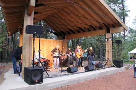 Band playing in amphitheater